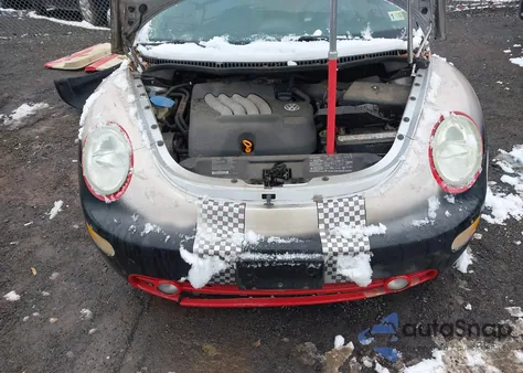 2002 Volkswagen New Beetle Gls z USA, uszkodzony, nr VIN 3VWCK21C62M431984